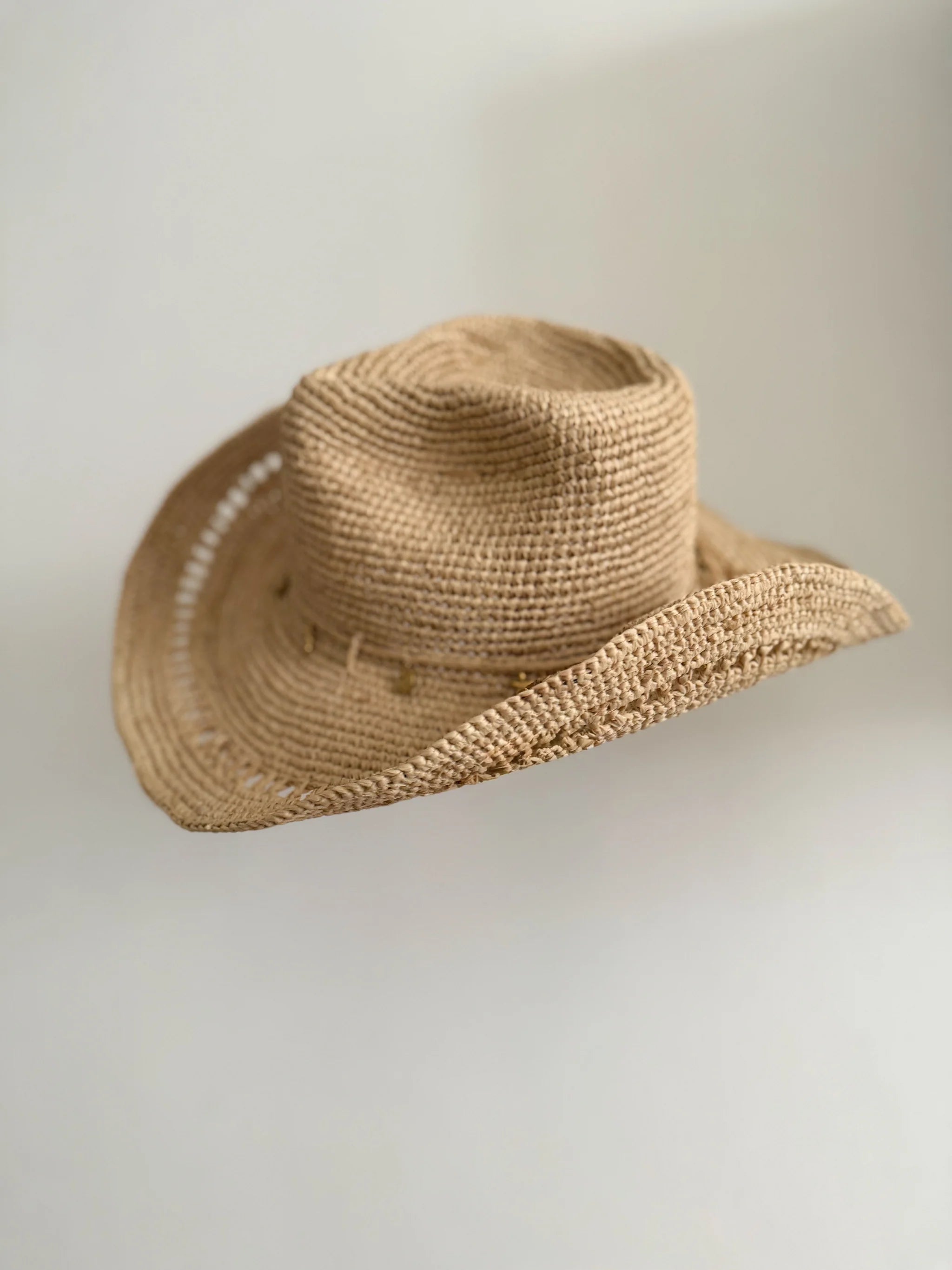 Chapeau Cow-Boy en Raphia Masoandro