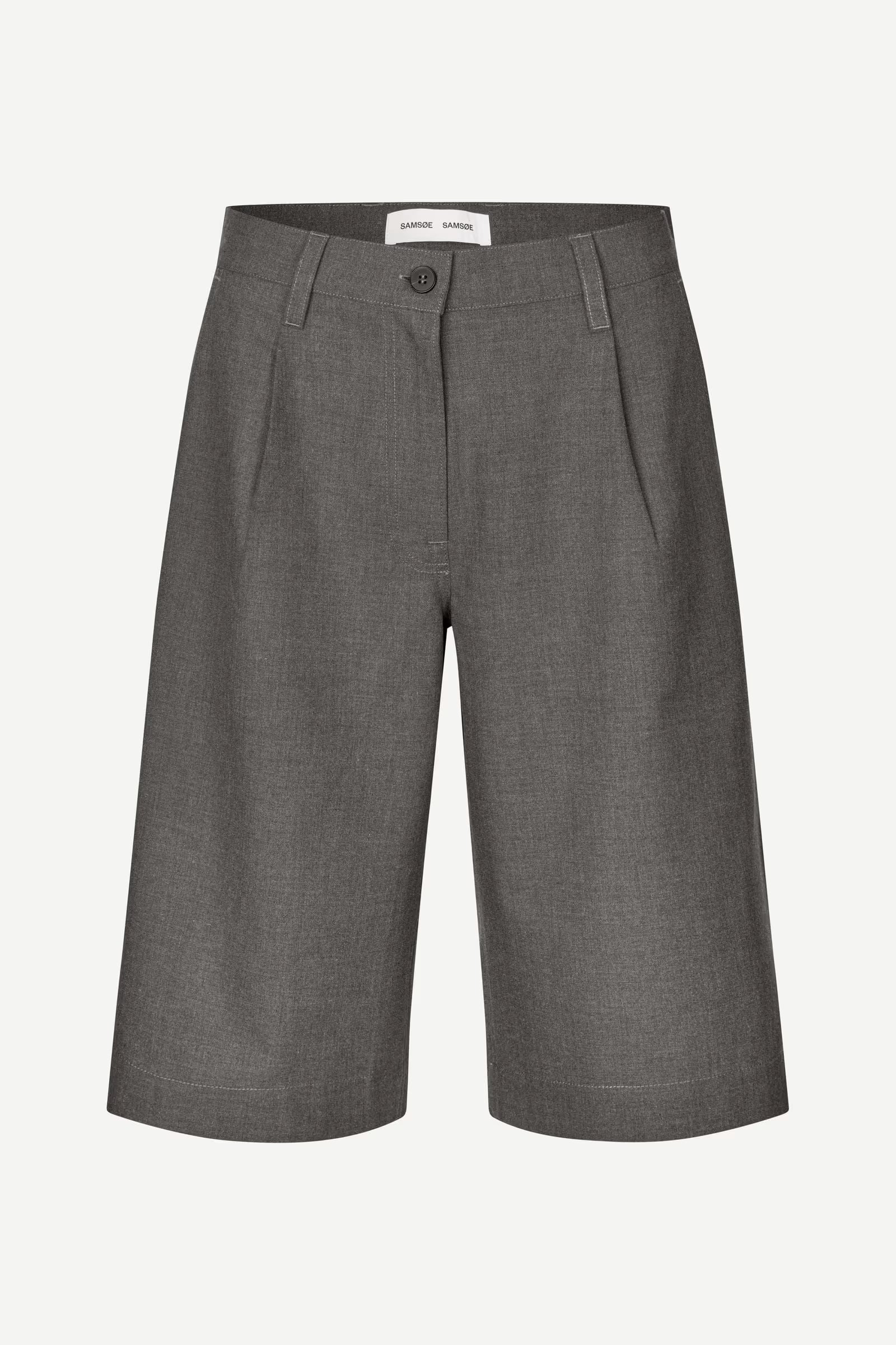 Short Saharper pleat
