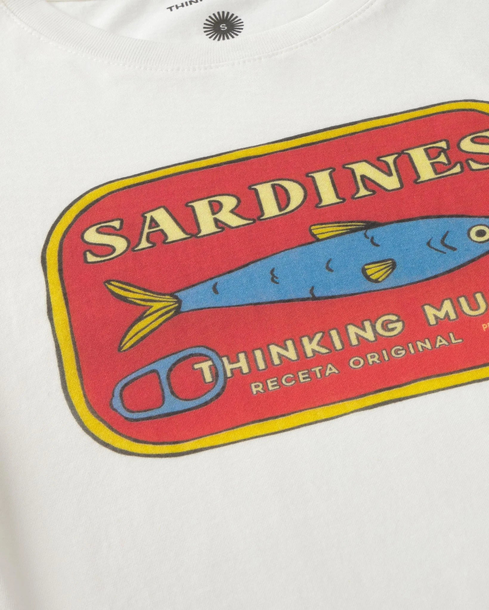 t-shirt blanc Thinking Mu imprimé sardines graphique coton biologique slim fit femme